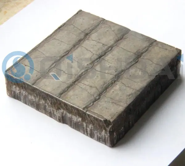 কাজের শর্তগুলিকে ভিত্তি হিসাবে গ্রহণ করা, পরিধান প্রতিরোধের কাস্টমাইজ করা: শানডং কিশুয়াই পরিধান-প্রতিরোধী বাইমেটালিক সারফেসিং প্লেট সলিউশন