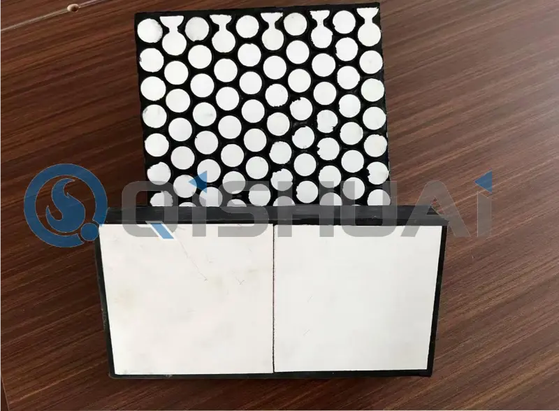 সিরামিক রাবার এমবেডেড স্টিল লাইনার: বাল্ক উপাদান পরিবহনের জন্য প্রিমিয়াম পরিধান-প্রতিরোধী সমাধান